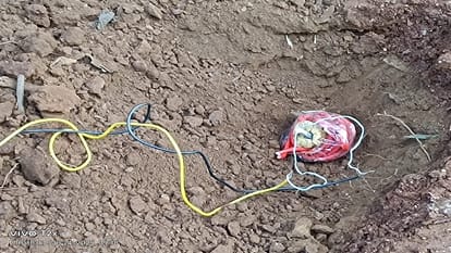 Security forces got success 14 Naxalites including one with a reward of 36 lakhs arrested two IEDs of 5 kg ea