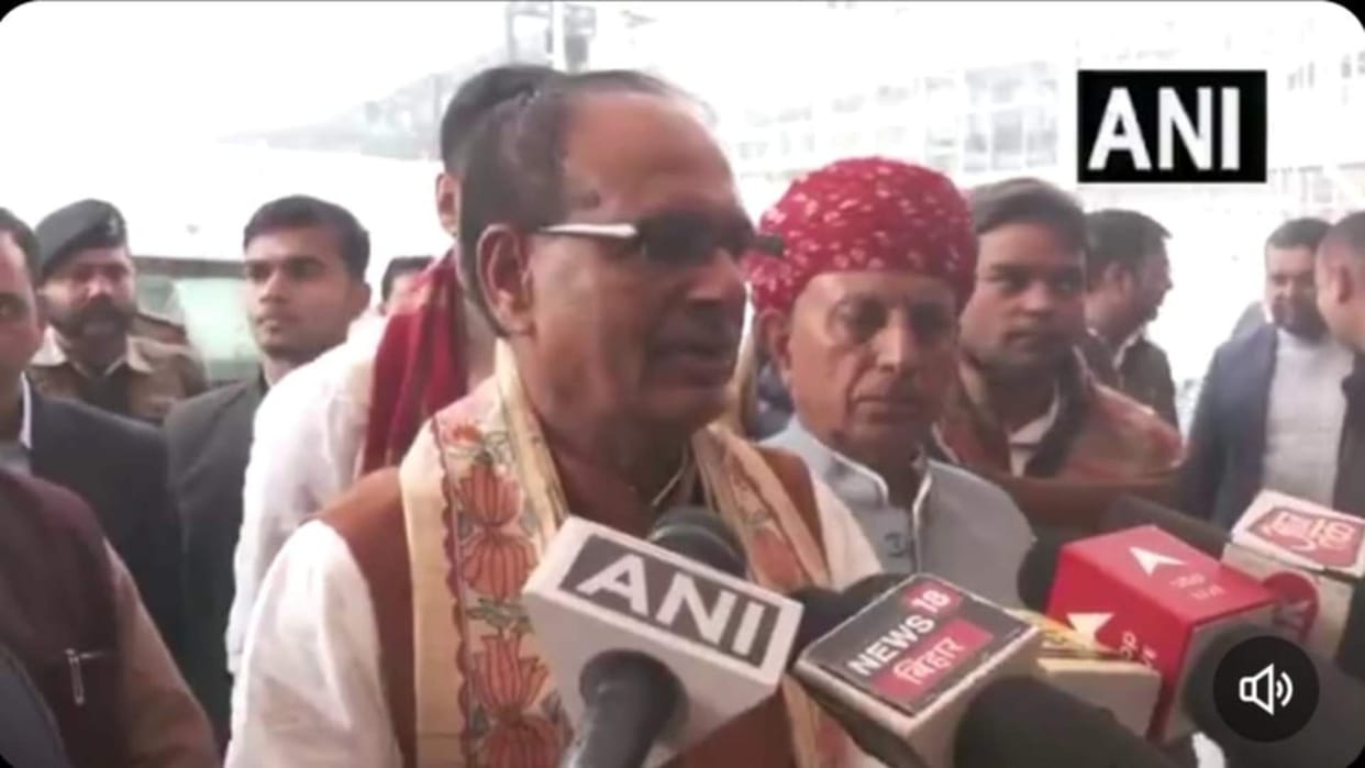 Election 2025 : Union Minister Shivraj Singh targeted Arvind Kejriwal CM of Delhi Election Delhi Bihar News