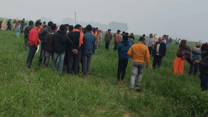 UP: 'पापा मैं कल आऊंगा...', प्रिंस ने पिता से कहे थे ये आखिरी शब्द; गोरखपुर में दो बच्चों की नृशंसता से हत्या UP Double Murder Two Gorakhpur Teens Brutally Murdered Bodies Found Bound and Gagged in Mustard Field