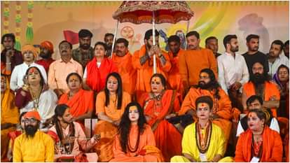 Mahamandaleshwar Himangi Sakhi opposes former actress Mamta Kulkarni anointment as Kinnar Akhada leader