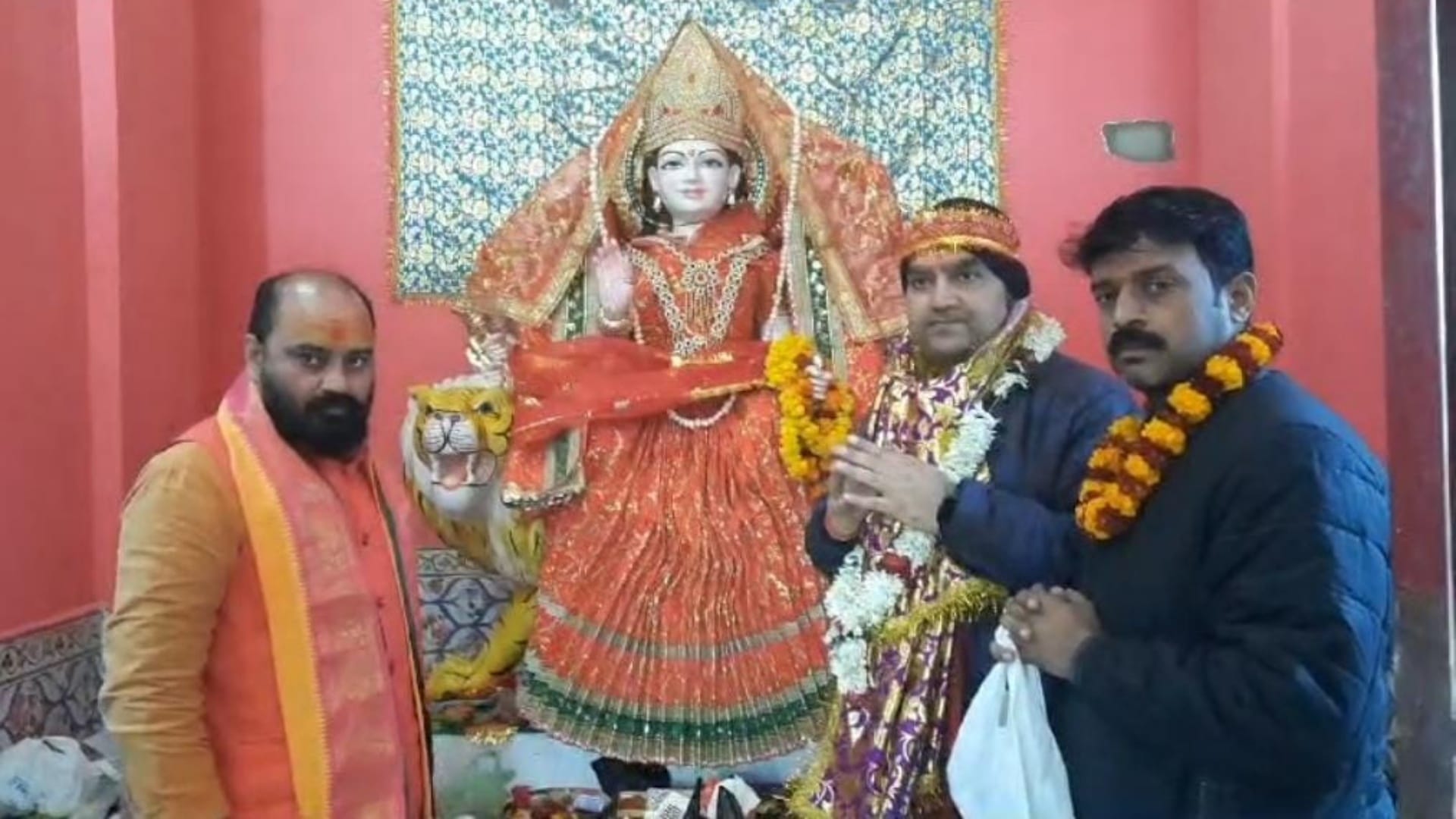 Muzaffarpur News: Grand Lotus Temple is ready, 18-armed Maa Durga and unique Shivling are main attractions