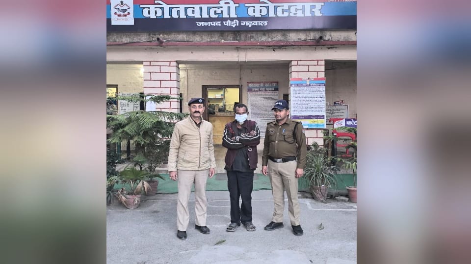 Kotdwar News Bangladeshi citizen arrested from Durgapuri area Intelligence Investigation Continue