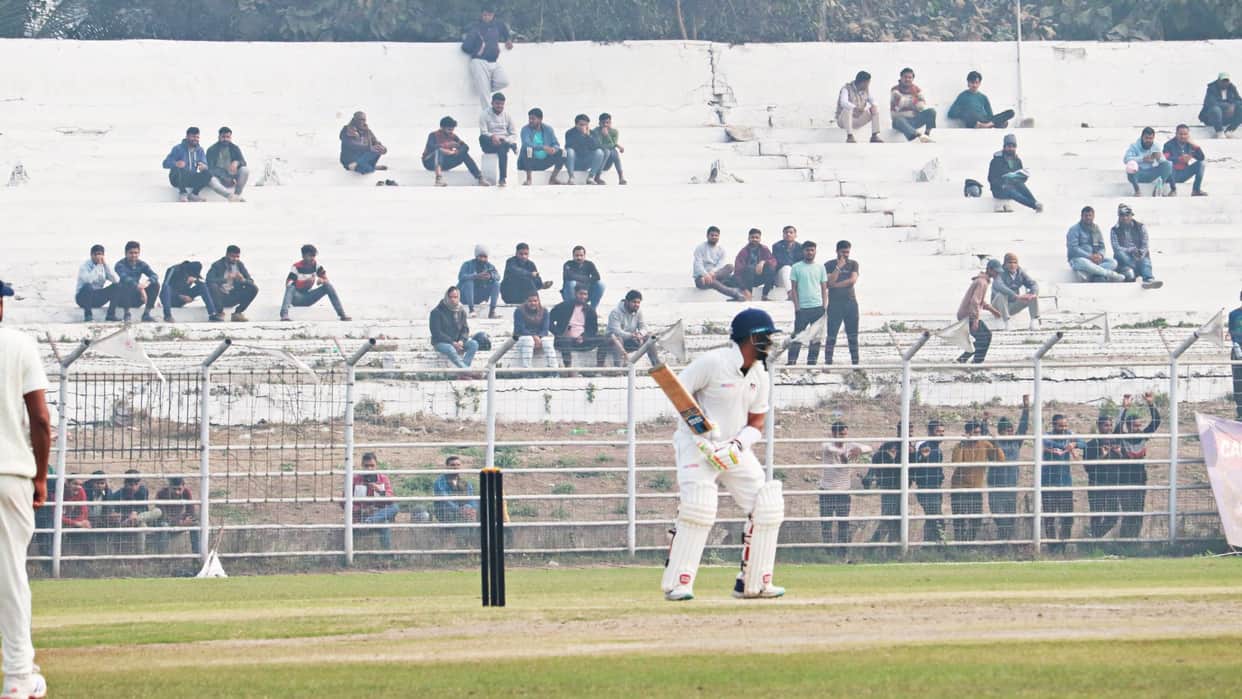 Ranji Trophy Close contest between Bihar and Uttar Pradesh batsmen showed their prowess at Moin-ul-Haq Stadium