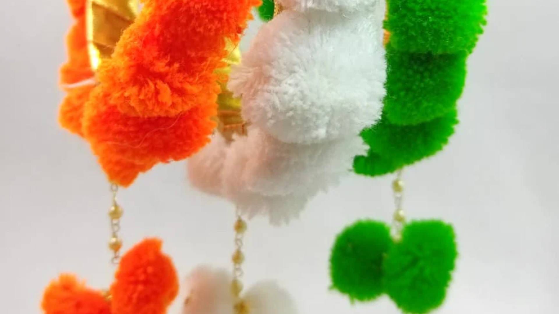 Republic Day 2025 Tiranga Inspired Bangles pictures goes viral on Internet of Different Tri Color set Disprj