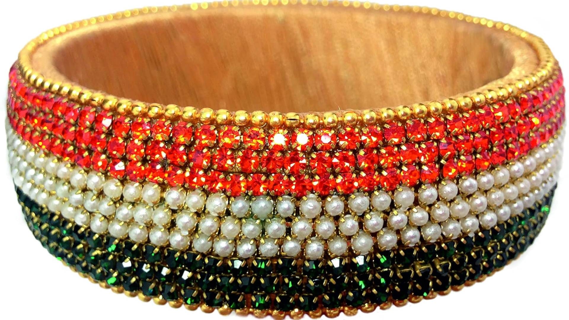 Republic Day 2025 Tiranga Inspired Bangles pictures goes viral on Internet of Different Tri Color set Disprj