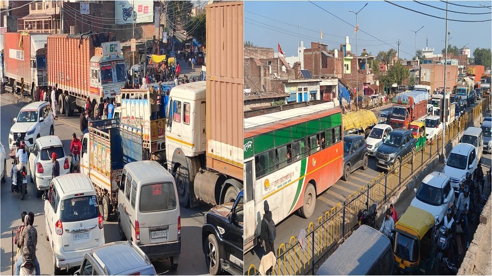 Agra-Delhi Highway Jam: Vehicles stuck for nine hours from Etmadpur to Tundla three km long queue