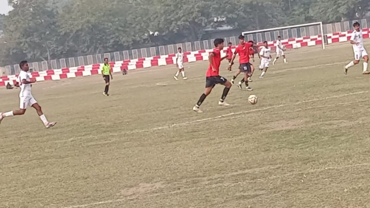 Football team of Kashi missed seven chances in 90 minutes Kolkata beat them Read sports news