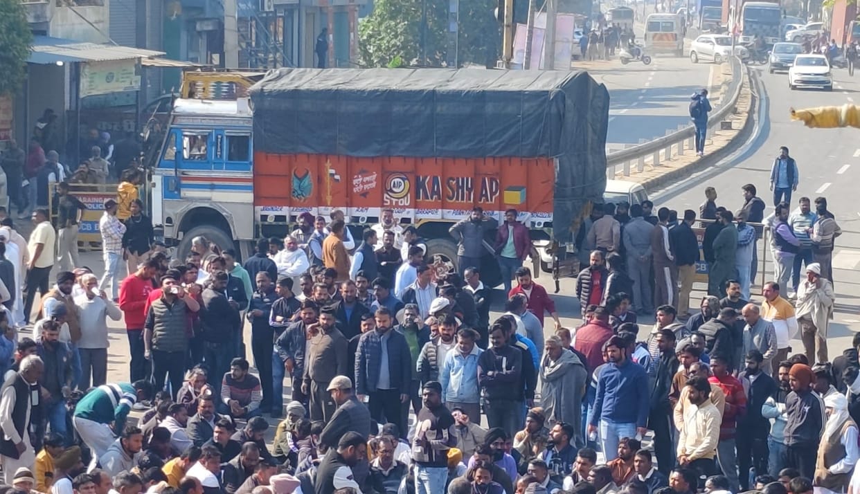 Uproar over murder of BSP leader in Ambala's Naraingarh; road blocked in protest, shops closed
