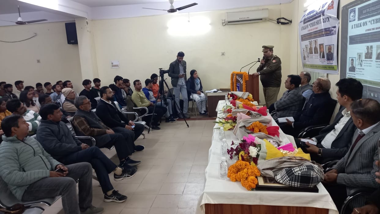 cyber security course at DAV PG College expert taught tricks to avoid digital fraud