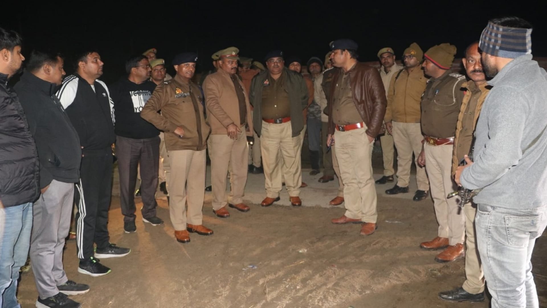 Hathras Murder Case Now kill me too what is living without daughters mother told whole story of that night