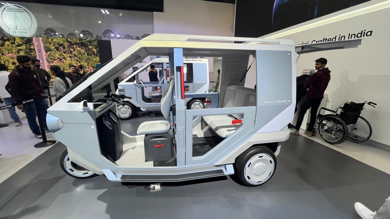 Hyundai Motor Company Showcased Electric Three-wheeler, Four-wheeler ...