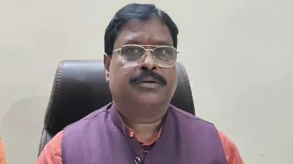 धमतरी भाजपा जिला अध्यक्ष प्रकाश बैस