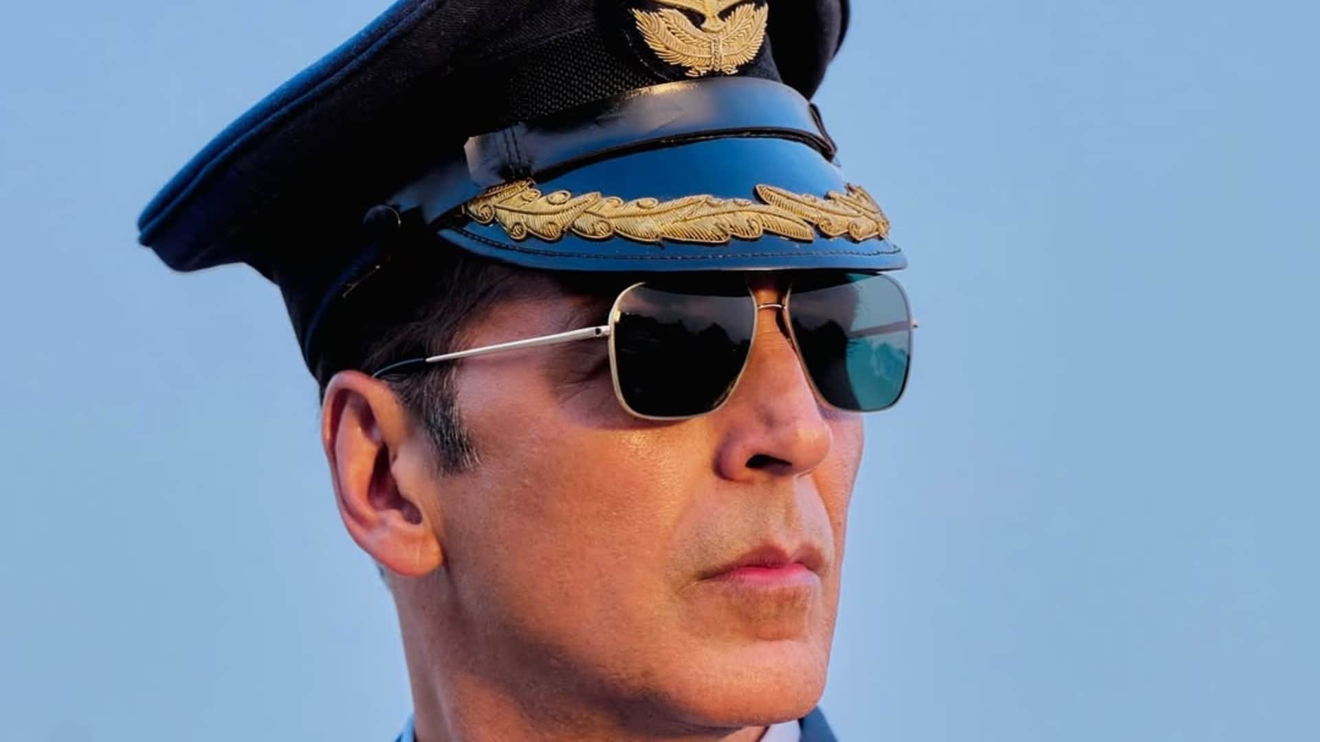 Bollywood Celebrities 76th Repblic Day 2025 Wishes social media Amitabh Bachchan Priyanka Chopra Akshay Kumar