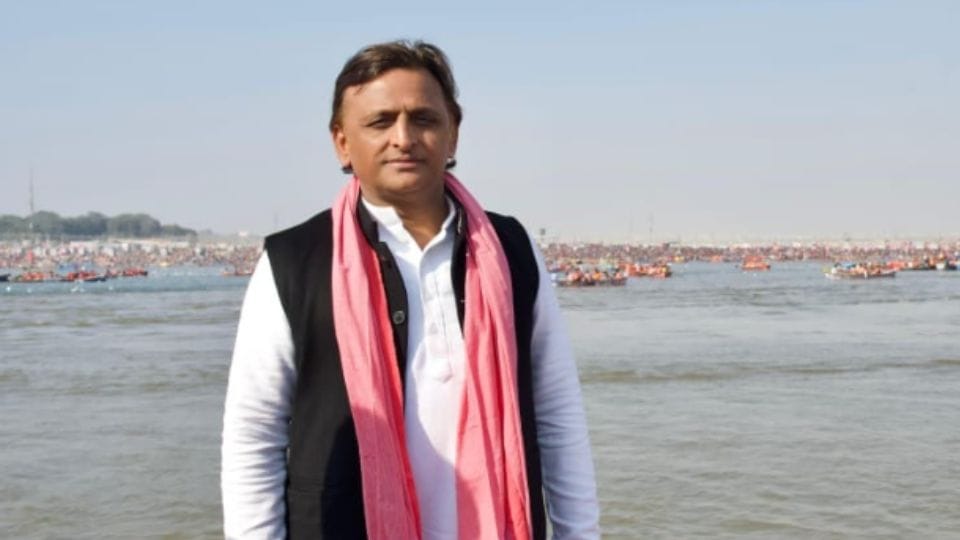 Mahakumbh 2025: Akhilesh Yadav demanded to make vehicles of devotees toll free said jam problem reduced