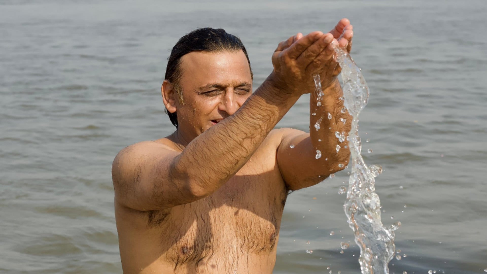 Log punye kamane aaye the aur apno ke shav lekar gaye hai Akhilesh demands transparency in Mahakumbh stampede