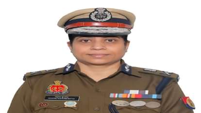 Republic Day 2025: आगरा पुलिस कमिश्नरेट पर पदकों की बरसात, एडीजी जोन सहित 16 पुलिसकर्मियों को मिला सम्मान 16 policemen including ADG zone were honored on republic day