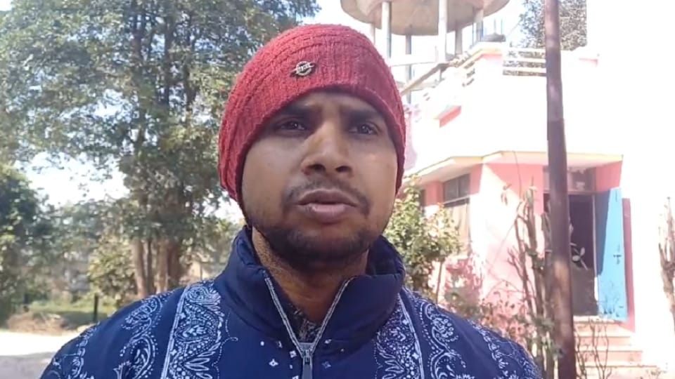 UP: In Baghpat, a young man was murdered and thrown from the train, then sent a message to his family members