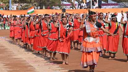 स्कूली बच्चों की सांस्कृतिक प्रस्तुति