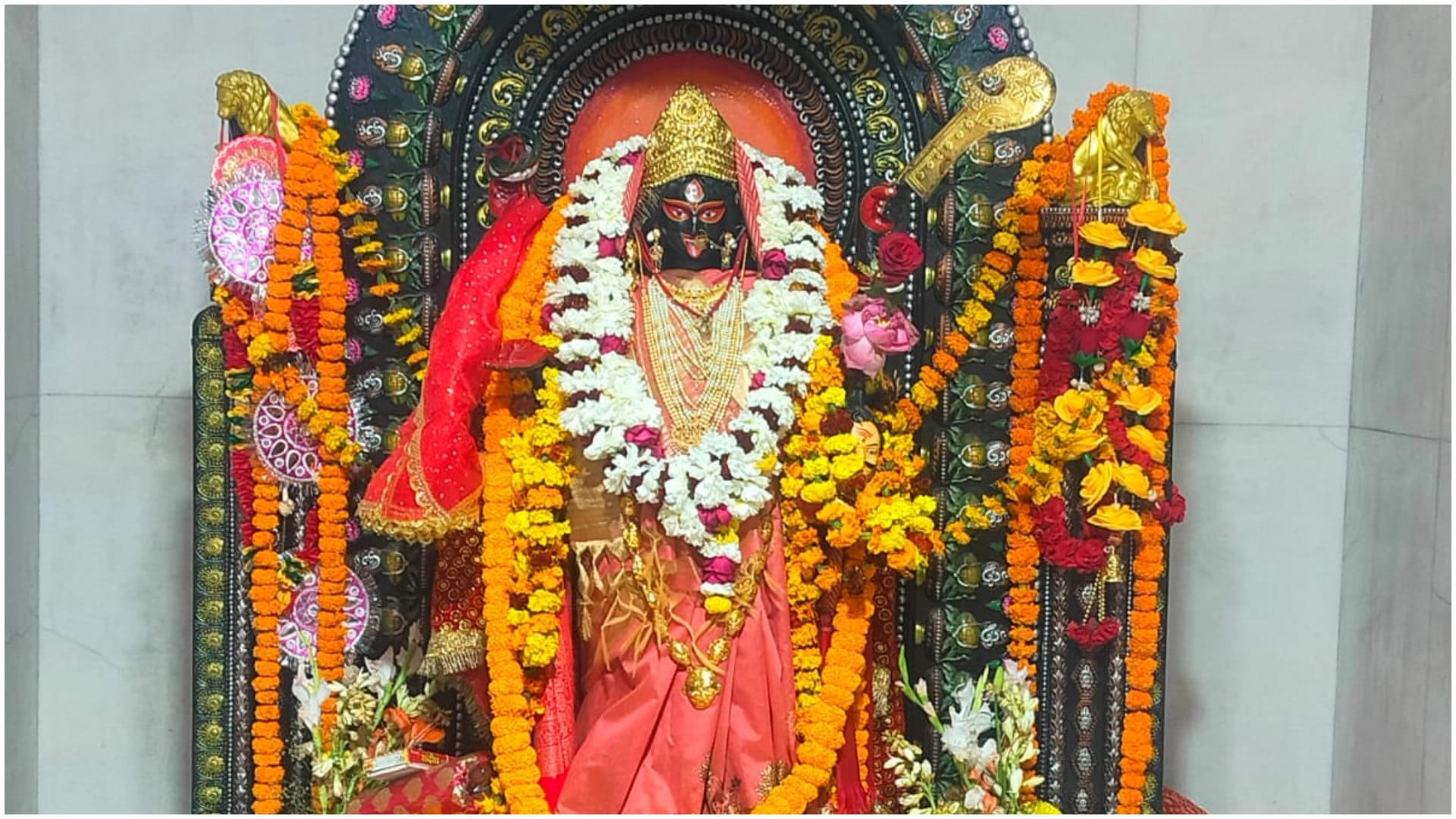 Here is a List Of The Top Famous Temples In Noida ke Mandir