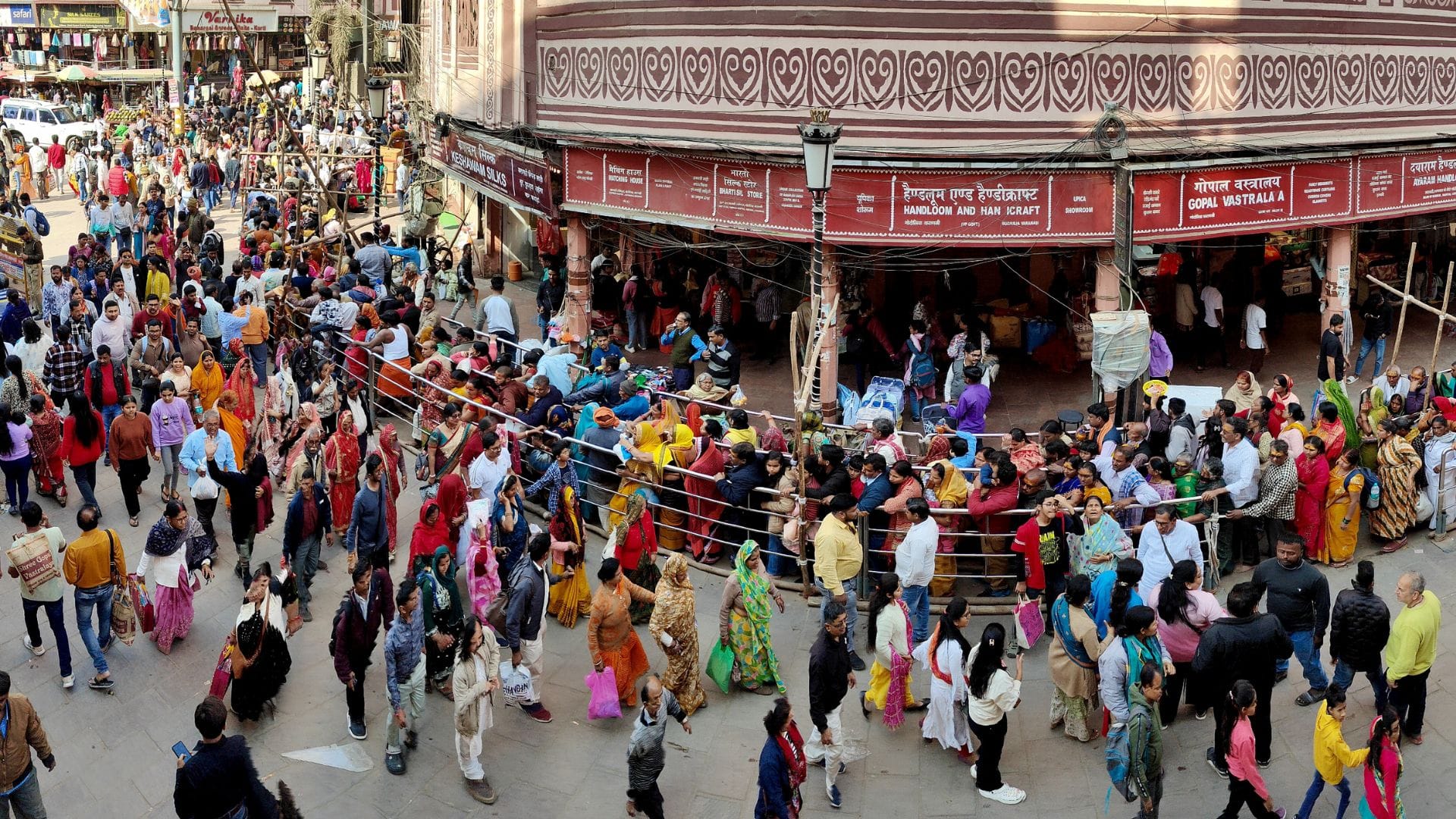Kashi Vishwanath temple four lakh devotees visited from Mahakumbh