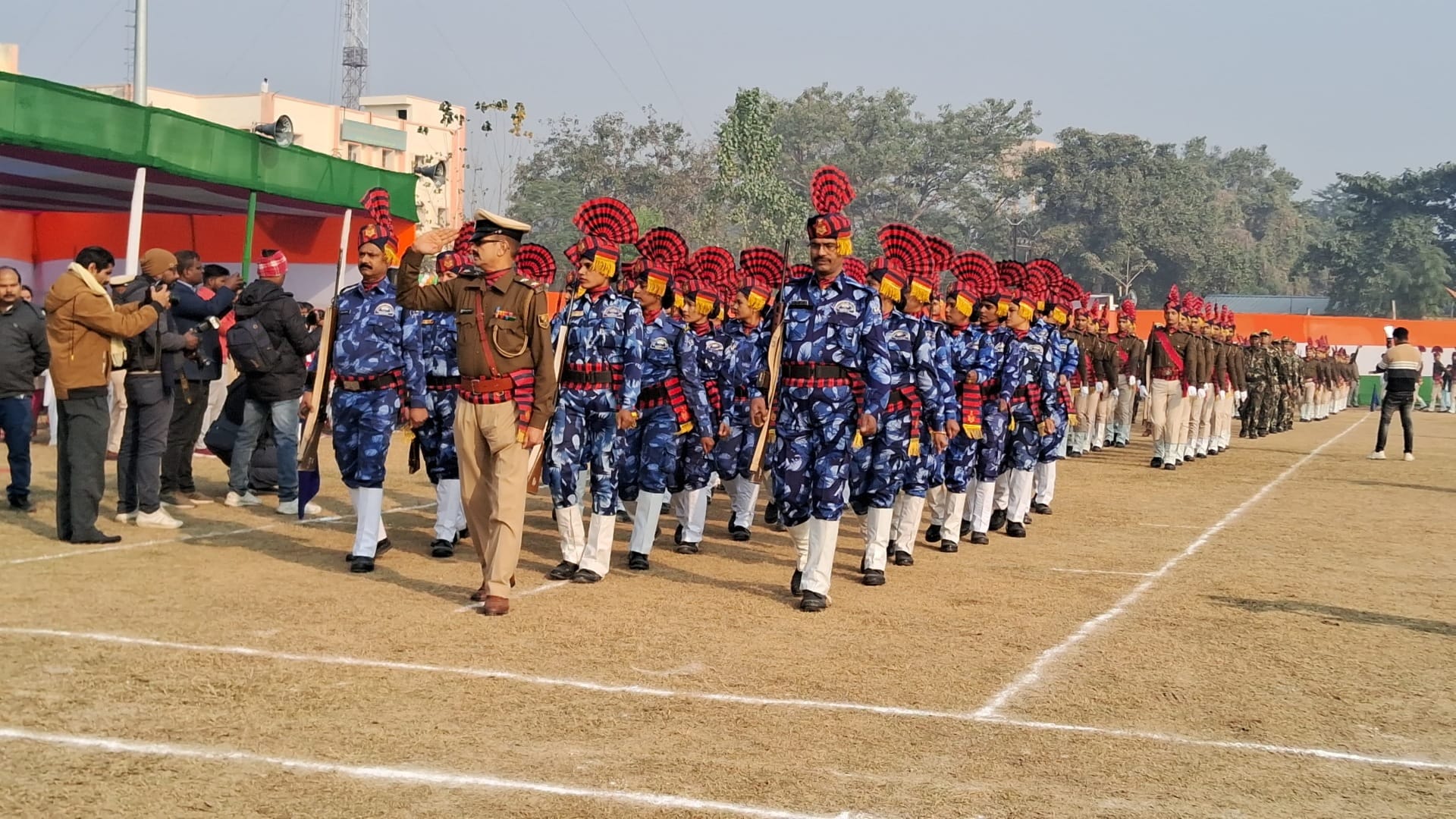 Muzaffarpur News: Tricolor saluted on Republic Day, tableaus and parades were taken out in Tirhut division