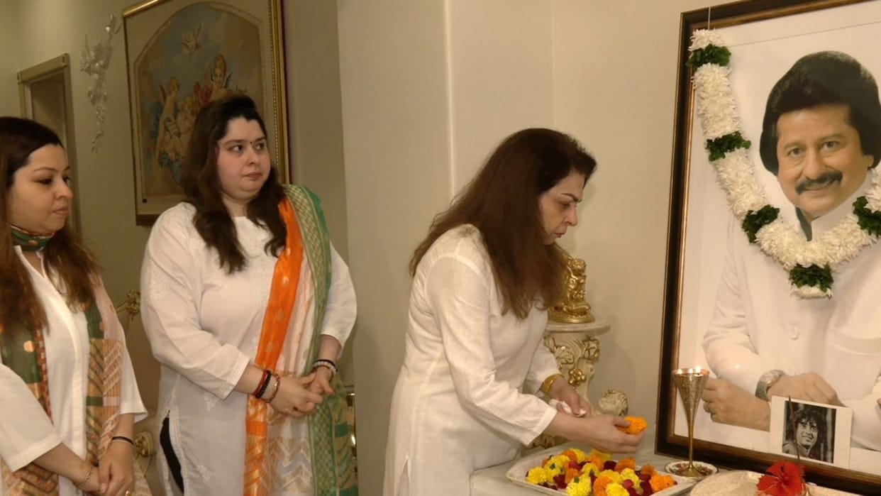 Pankaj Udhas daughter gratitude for Padma Bhushan award to Father said I wish he was here have been very happy
