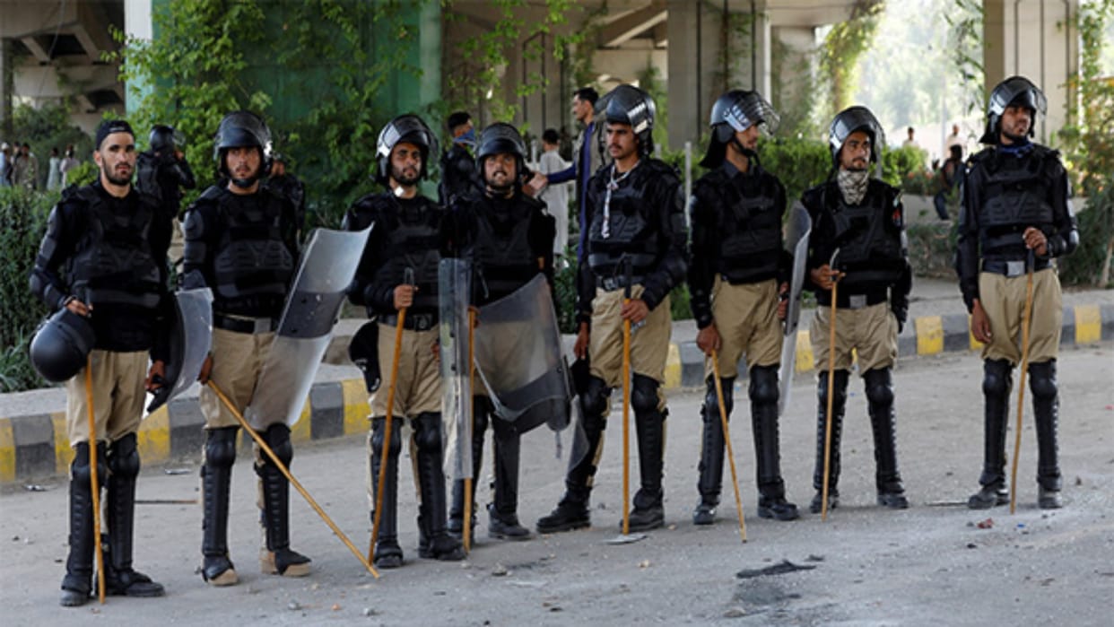 Pakistan: At least 16 people killed, 45 others injured in two accidents
