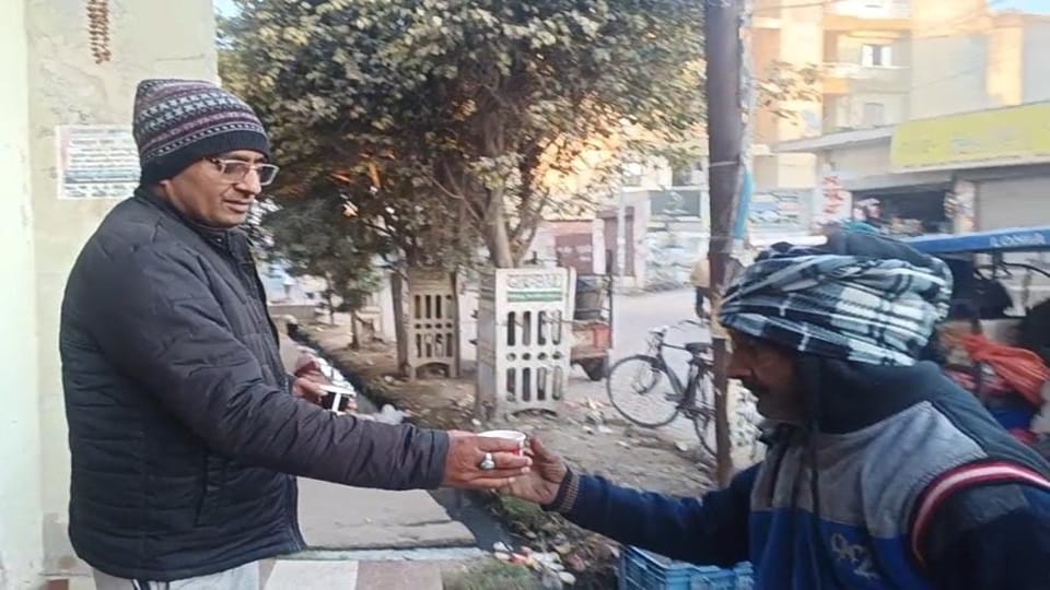 Free tea for passersby