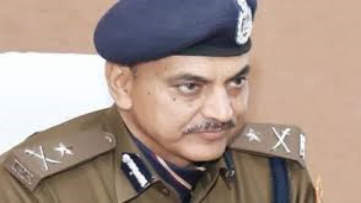 Jaipur: President's Police Medal to IG Satyendra and Police Medal to 16 policemen including IG Vikas Kumar