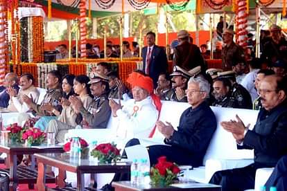 MP News: राज्यपाल बोले-संविधान से मिले अधिकारों कर्तव्यों का निष्ठा और प्रतिबद्धता के साथ करें पालन MP News: Governor said - follow the rights and duties given by the Constitution with devotion and commitment.