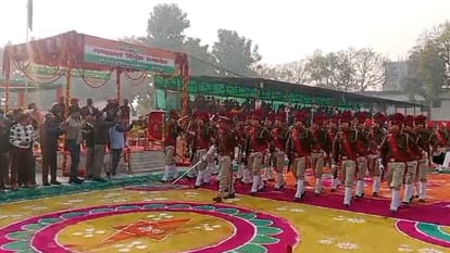 Republic Day 2025: Colourful programs in Moradabad division, policemen honored in all districts