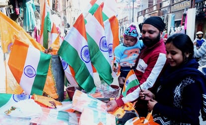 Republic Day 2025: Colourful programs in Moradabad division, policemen honored in all districts