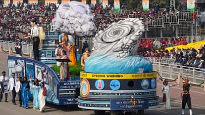 Republic Day Parade: देश की सैन्य शक्ति और समृद्धि की झलक, कर्तव्य पथ पर दिखा विकसित भारत के संकल्प का नजारा Republic Day Parade A glimpse of the country military power and prosperity tableau news in hindi