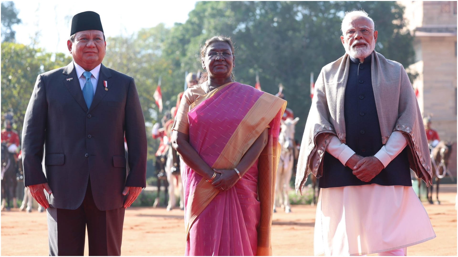 76th Republic Day Celebration President Draupadi Murmu PM Narendra Modi Rajnath Singh greeted people on India