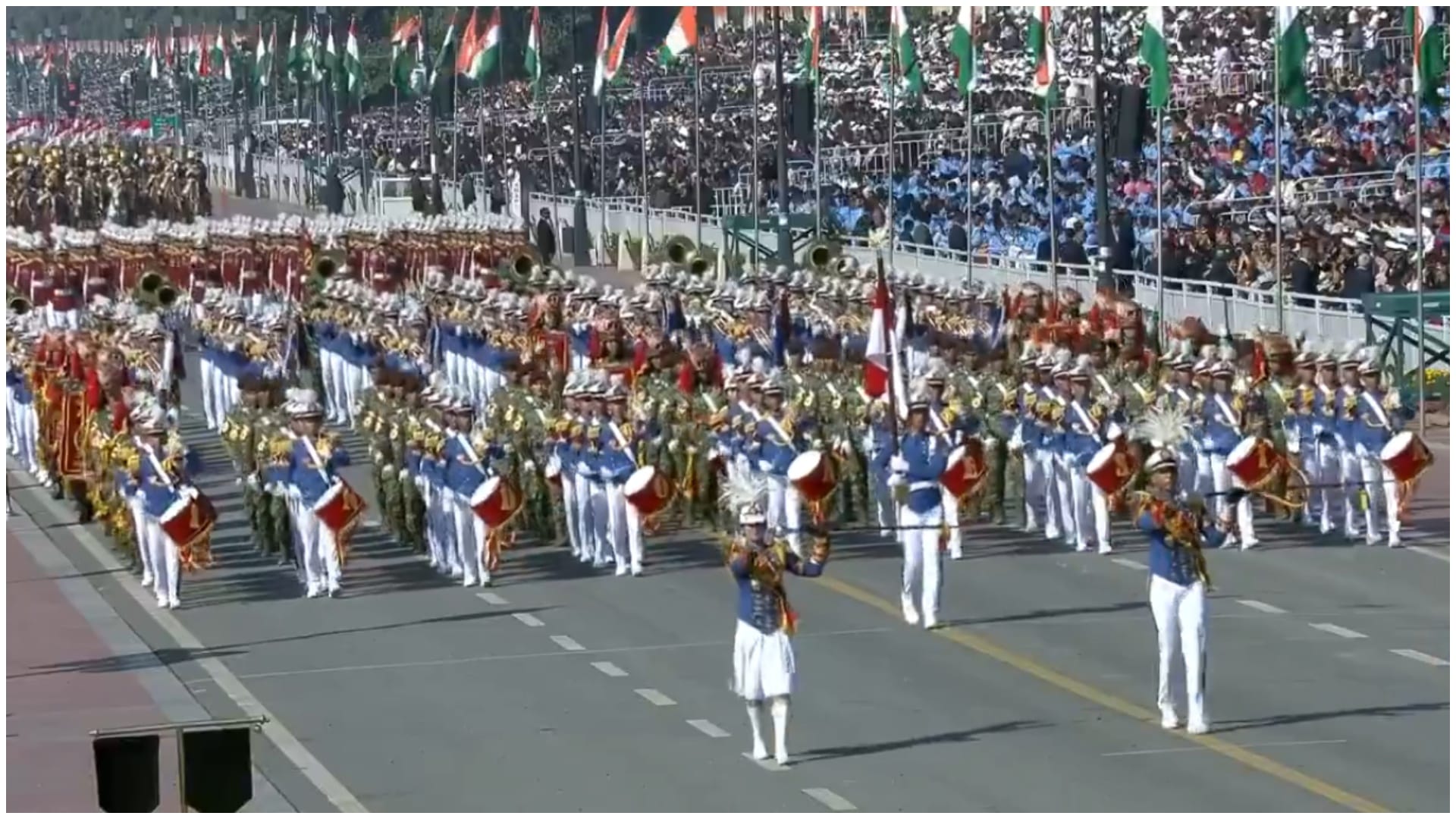 What are the difference between delhi new delhi nct and delhi ncr
