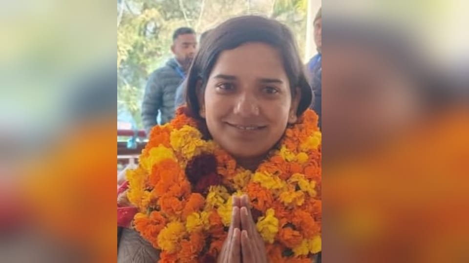 Uttarakhand Nikay Chunav 2025 Tea shopkeeper Anjana Rawat becomes Parshad in Srinagar