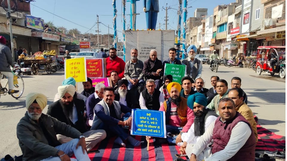 Indecency with Ambedkar statue in Amritsar Bandh announced in Jalandhar and Phagwara