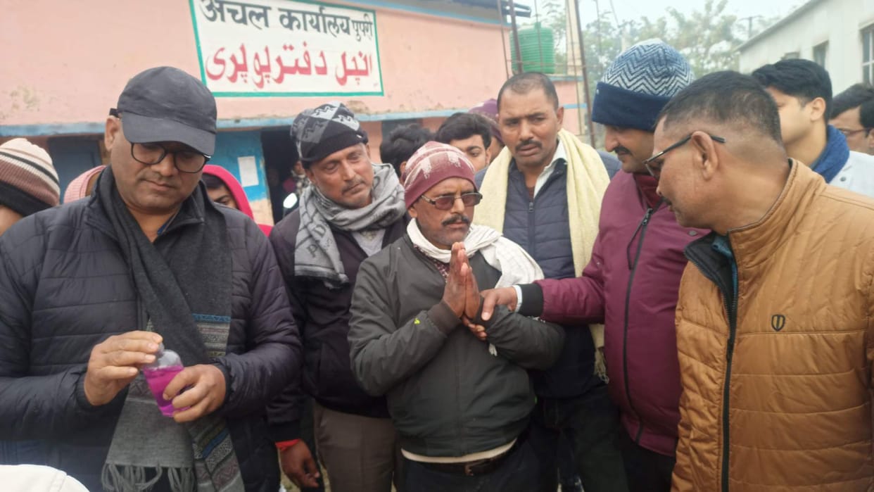 Bihar News : Revenue employee arrested taking bribe Surveillance Investigation Bureau sitamadhi bihar police