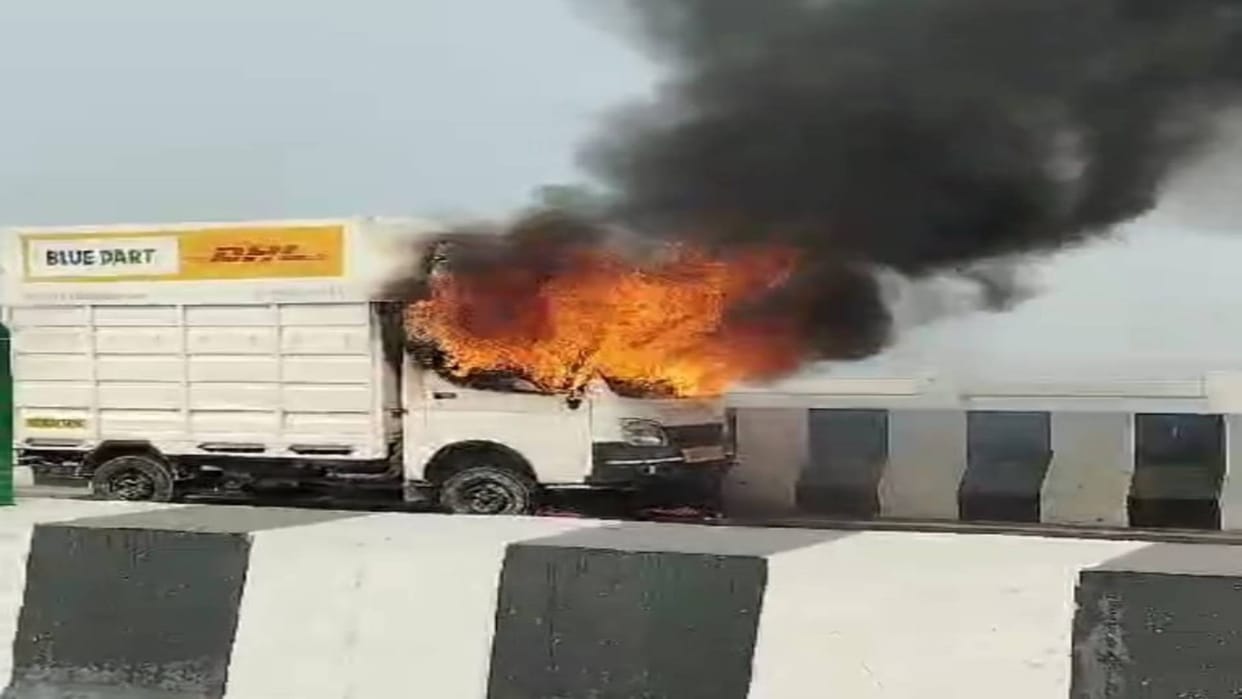 Bihar News Vehicle burn case on marine drive patna ganga path accident news
