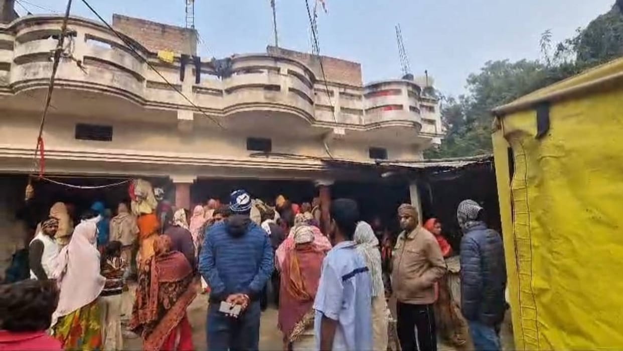 Samastipur son love marriage became reason for father murder people of girl side accused