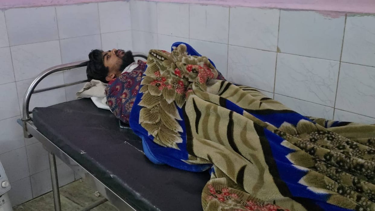 Bihar News Begusarai friend shot his friend in minor dispute his mother was also seriously injured