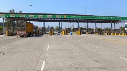 Govt says National Highways to get toilet facilities at toll plazas, wayside amenities every 40-60 km