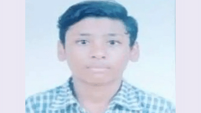 Indore News: पिकनिक मनाने गए नाबालिग की कुंड में डूबकर दर्दनाक मौत, दोस्तों की कोशिशें रहीं नाकाम Indore News 17-Year-Old Dies While Swimming in Juna Pani Kund During Picnic; Friends’ Rescue Efforts Fail