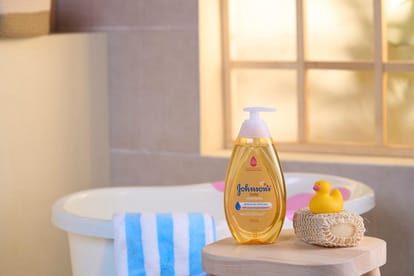 newborn baby hair care tips in winter