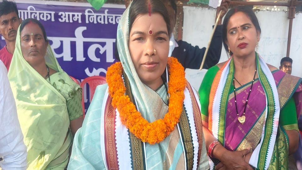 CG Nikay Chunav Candidates of 25 wards of Nagar Palika Janjgir and presidential candidate filed their nominati