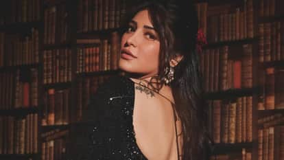 Shruti Haasan Reveals Kamal Haasan was angry when she got belly pierced at 19