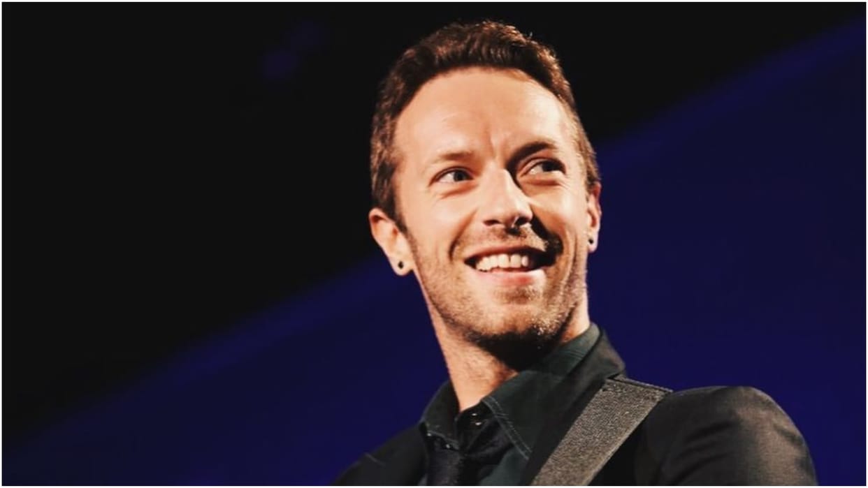 Coldplay Concert chris martin celebrates republic day sings vande mataram and maa tujhe salaam