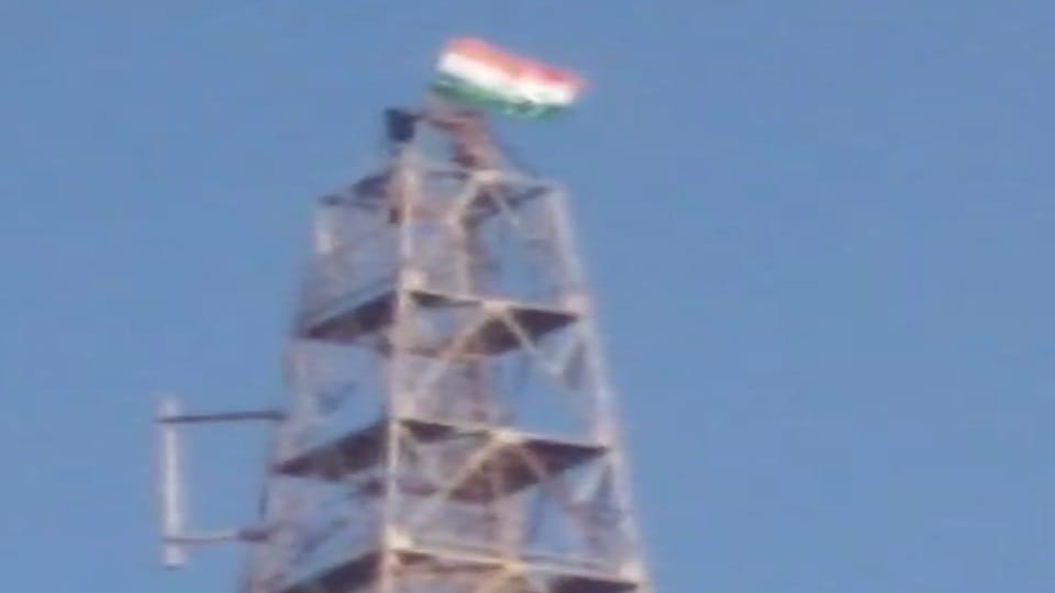 Young man climbed a mobile tower, video goes viral