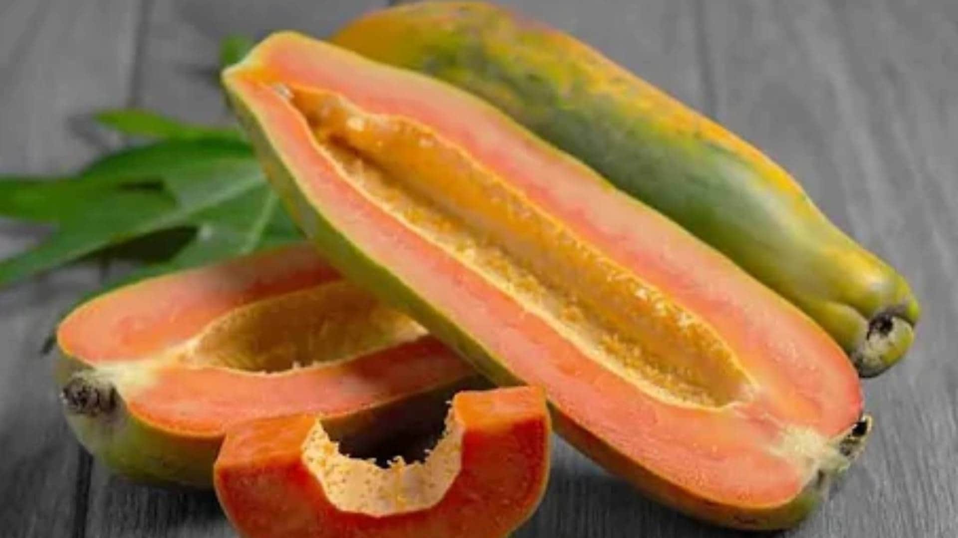 Raw papaya Pickle Recipe in hindi disprj