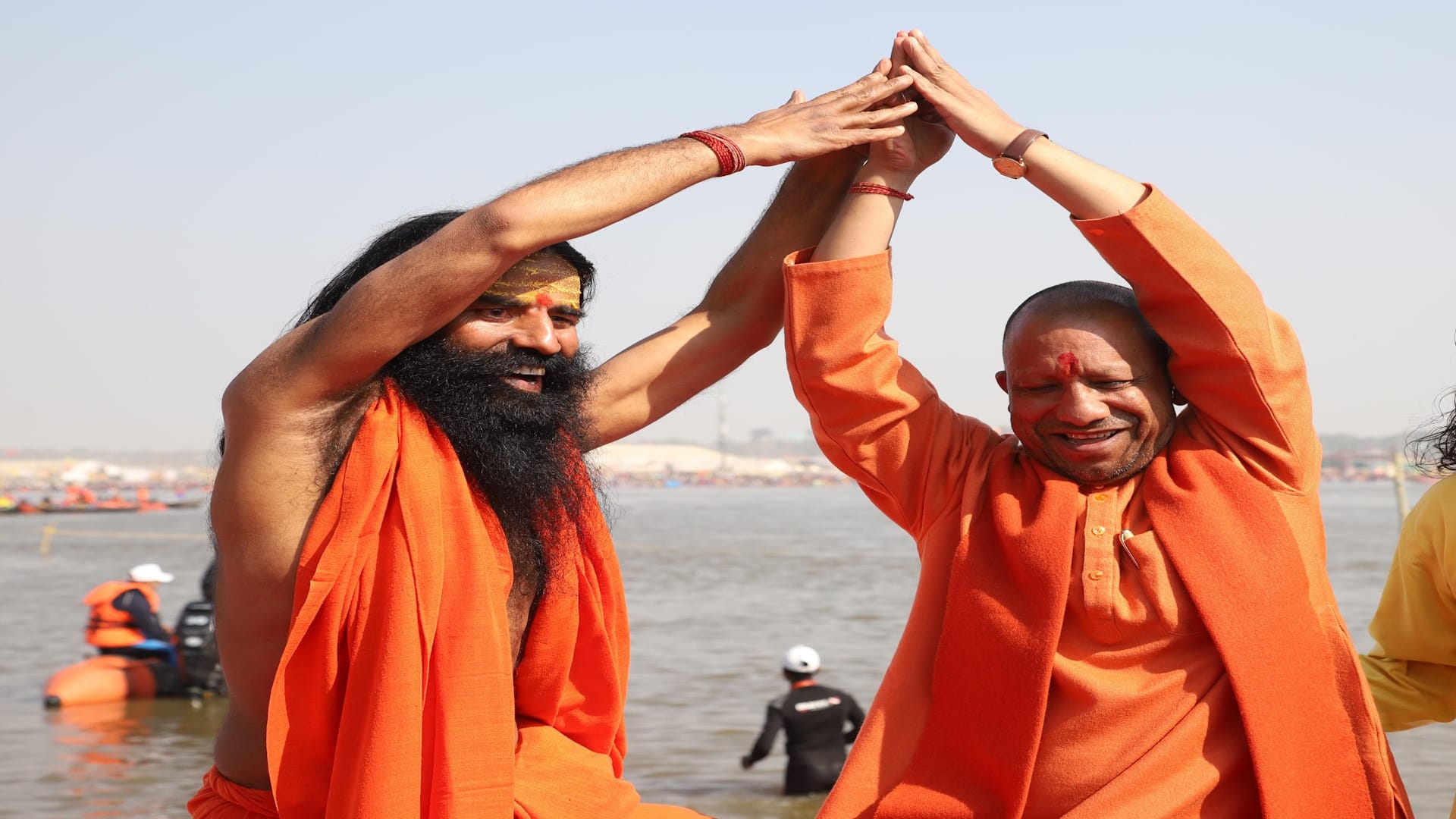 CM Yogi practiced yoga with yoga guru Baba Ramdev, photo is being shared widely on social media.